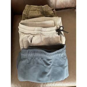 Mens pants- bundle of‎ 3. Small to medium old navy, all in motion mutual weave